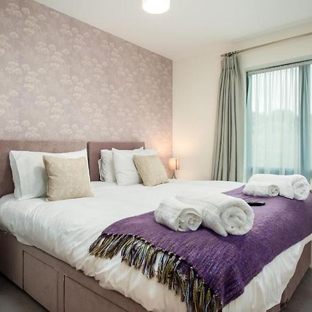 Solar Sanctuary- Skyline Balcony, City Centre, Three Floors, King Beds, Netflix And More! バース エクステリア 写真