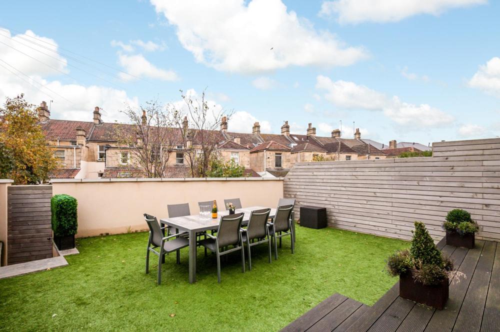 Solar Sanctuary- Skyline Balcony, City Centre, Three Floors, King Beds, Netflix And More! バース エクステリア 写真